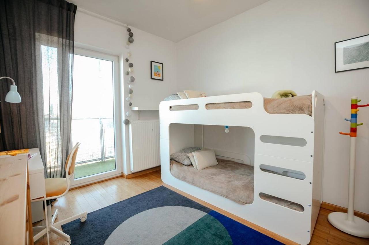 Dwupoziomowy, Rodzinny Apartament. Ochrona, Garaz. Warschau Exterior foto